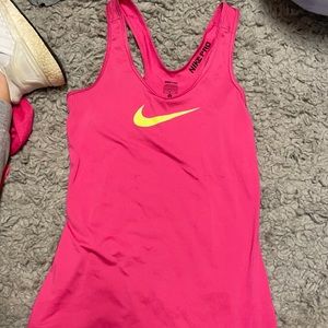Nike pro tank